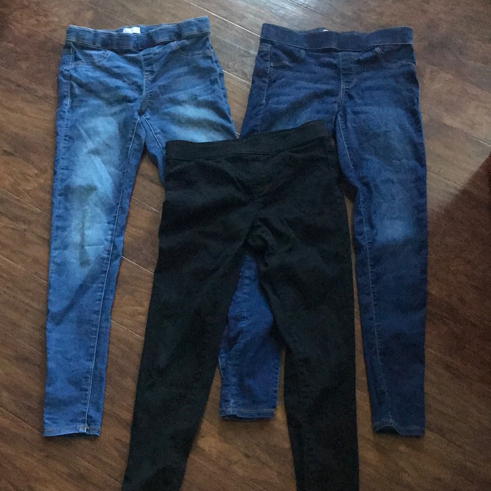 Three pairs So jeans.